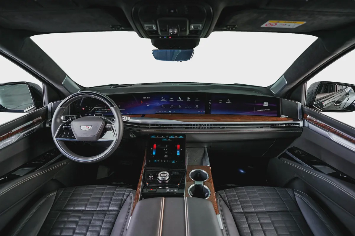 Cadillac Escalade ESV- GCC- new shape-low mileage- Agency warranty and service-9-9