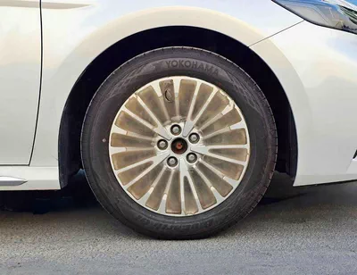 Toyota Camry LE / 2.5L V4 PETROL / PUSH START / DVD CAMERA / SUNROOF (CODE # CPTLE)-4