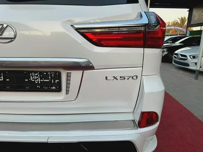 2016 Lexus LX570 GCC Specs Full Option 5.7L V8 4WD Hydraulic Suspension 360 Camera Navigation-6