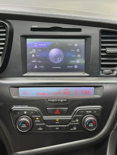KIA K5 MODEL 2011 FULL OPTION NO ACCIDENT-8
