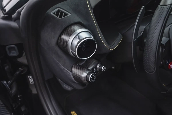 2023 FERRARI 812 COMPETZIONE.