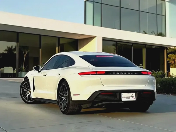AED 3,030 P.M | 0% DOWN PAYMENT | PORSCHE TAYCAN | EV | 2022