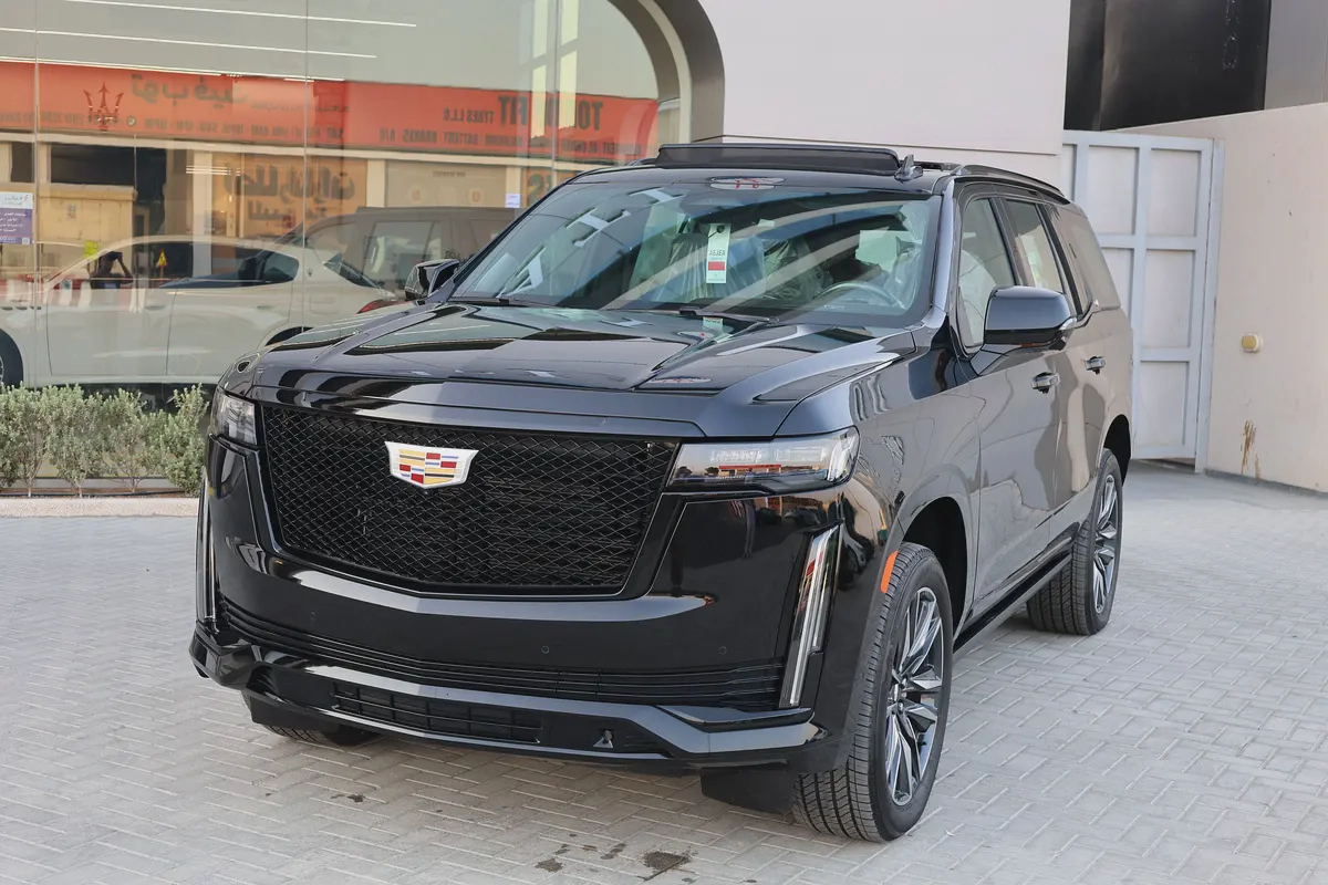 CADILLAC ESCALADE 600 SPORT PLATINUM-0KM-2024-GCC SPECS-UNDER WARRANTY  SERVICE-BRAND NEW-2-2