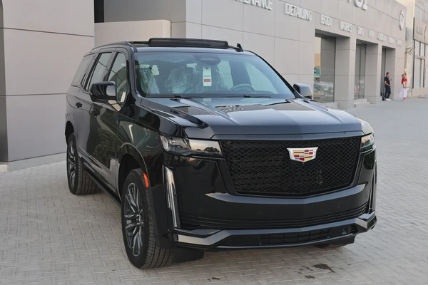 CADILLAC ESCALADE 600 SPORT PLATINUM-0KM-2024-GCC SPECS-UNDER WARRANTY  SERVICE-BRAND NEW
