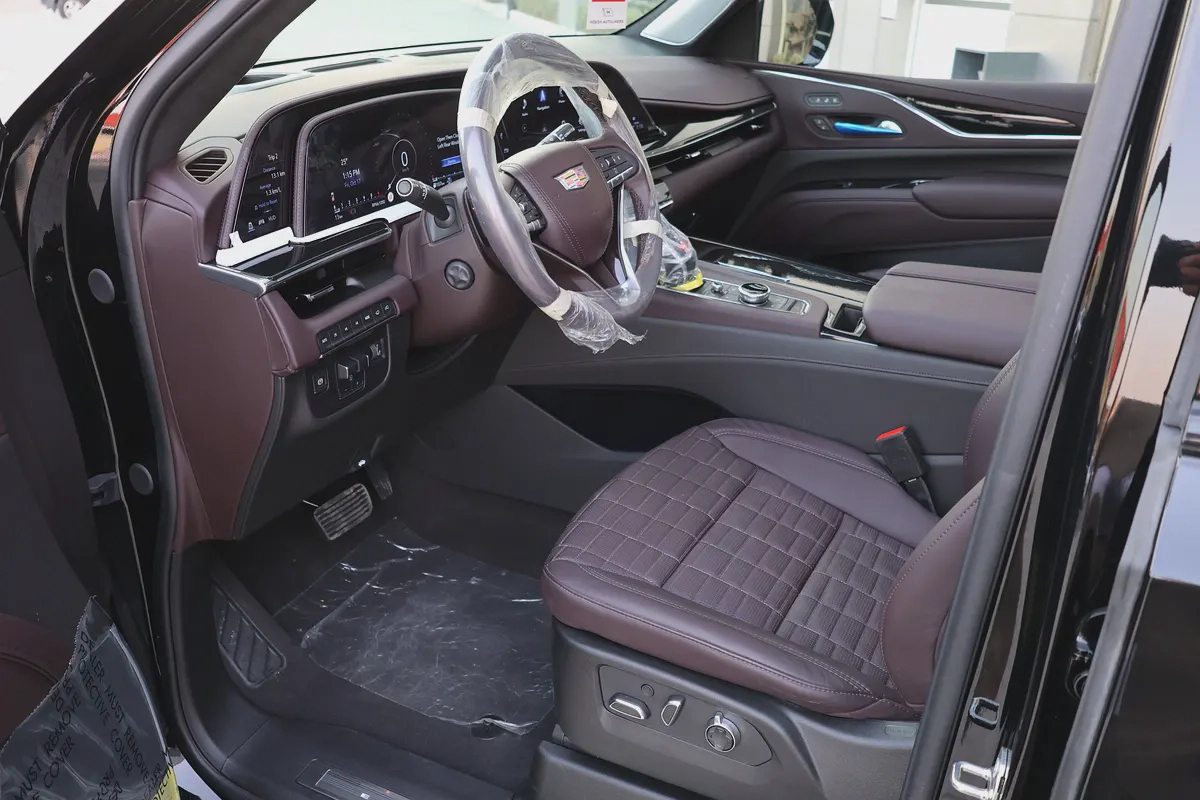 CADILLAC ESCALADE 600 SPORT PLATINUM-0KM-2024-GCC SPECS-UNDER WARRANTY  SERVICE-BRAND NEW-10-10