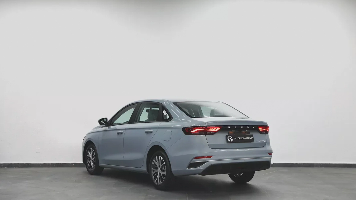 Geely Emgrand GS 2027-3-3