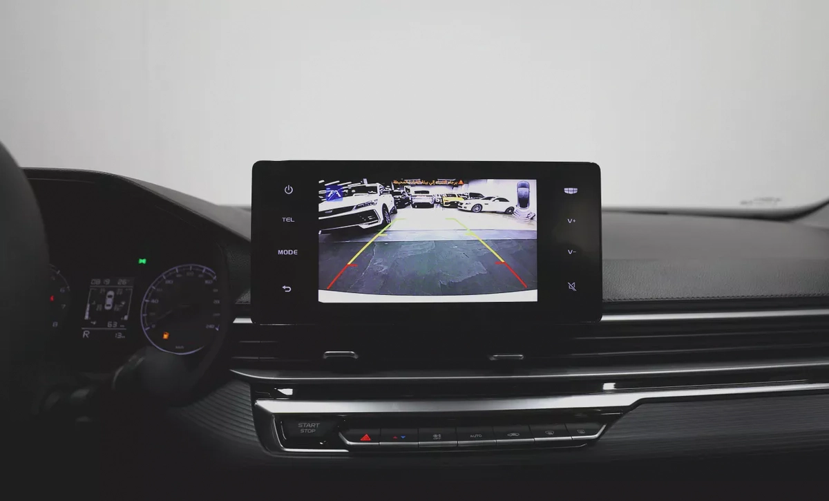 Geely Emgrand GS 2027-10-10