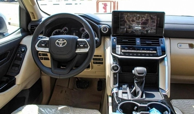 Toyota Land Cruiser LAND CRUISER GXR 3.3L DIESEL 2024-16