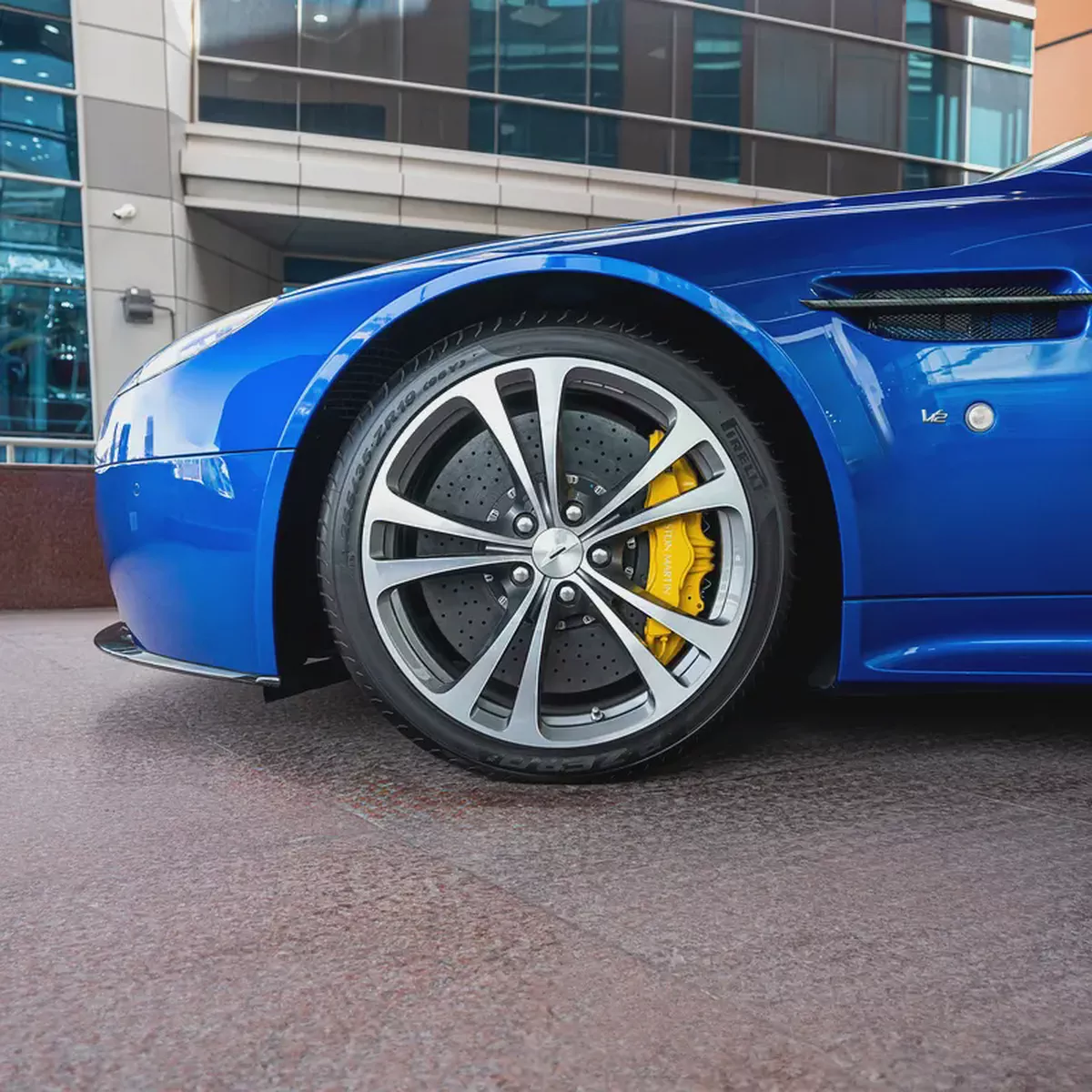 2015 ASTON MARTIN VANTAGE S ( BRAND NEW )-11-11