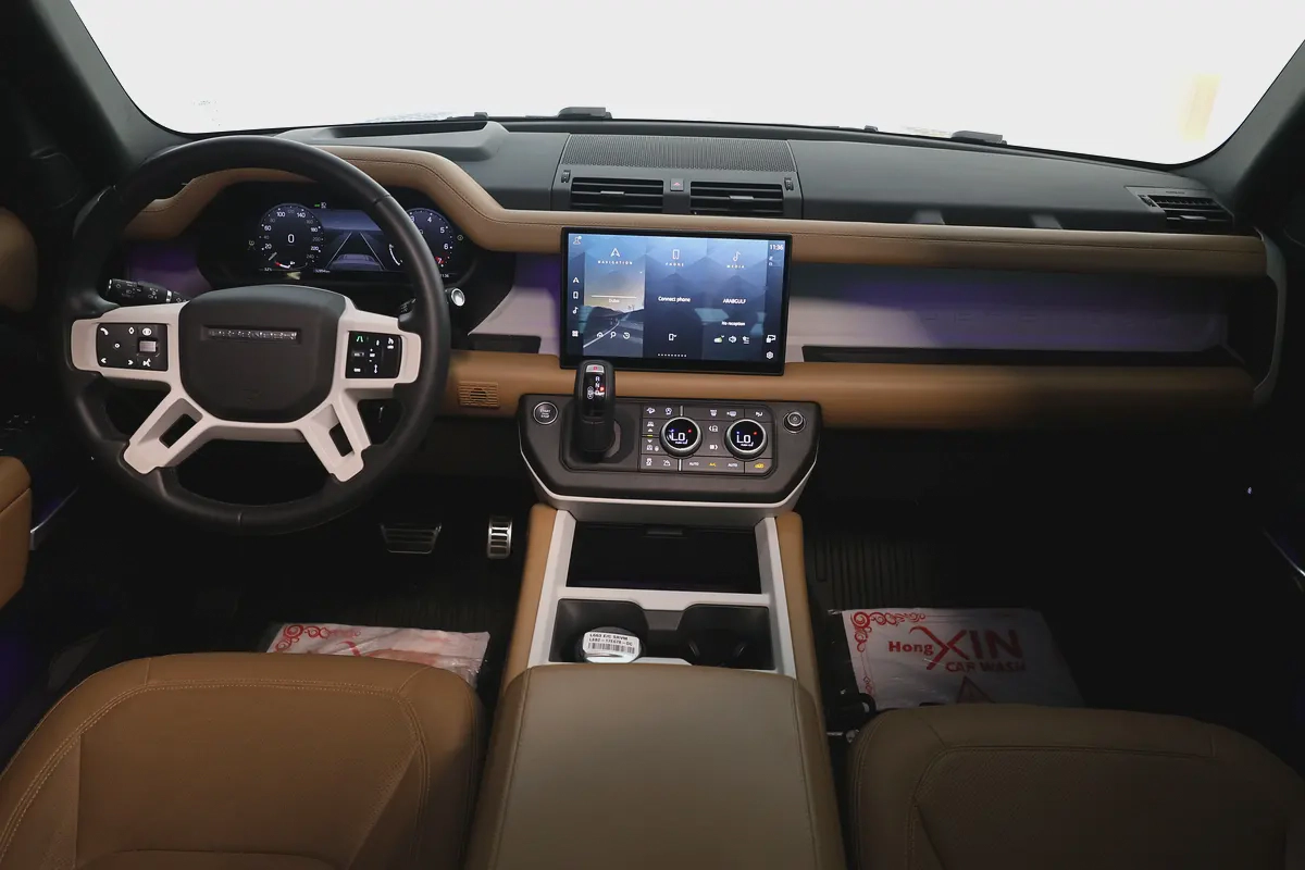2025 Land Rover Defender 110 X-Dynamic HSE | GCC Specs | Brand New-32000KM-12-12