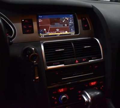 Audi Q7 S-Line 40TFSi Quattro ( 2015 Model ) in White Color GCC Specs-12