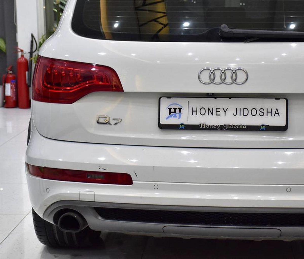 Audi Q7 S-Line 40TFSi Quattro ( 2015 Model ) in White Color GCC Specs