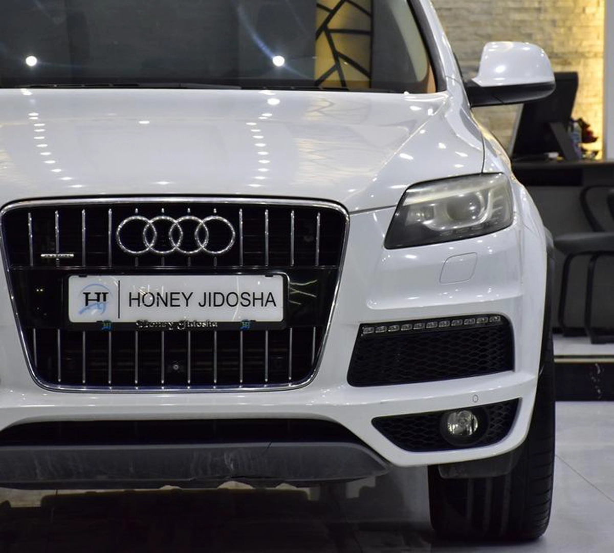 Audi Q7 S-Line 40TFSi Quattro ( 2015 Model ) in White Color GCC Specs-8-8