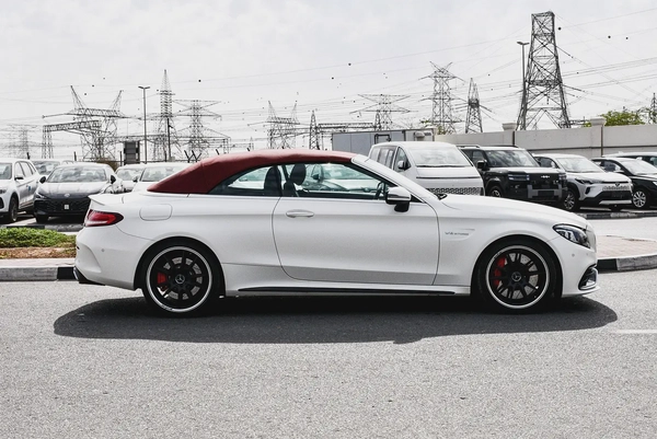 2019 - BENZ C63 S CABRIOLET  - SUPER CLEAN - LIKE NEW - ONLY 68,000 KM