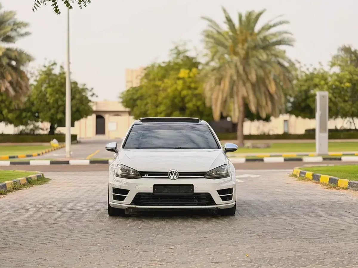 GCC Specs 2015 Volkswagen Golf R - Well Maintained-4-4