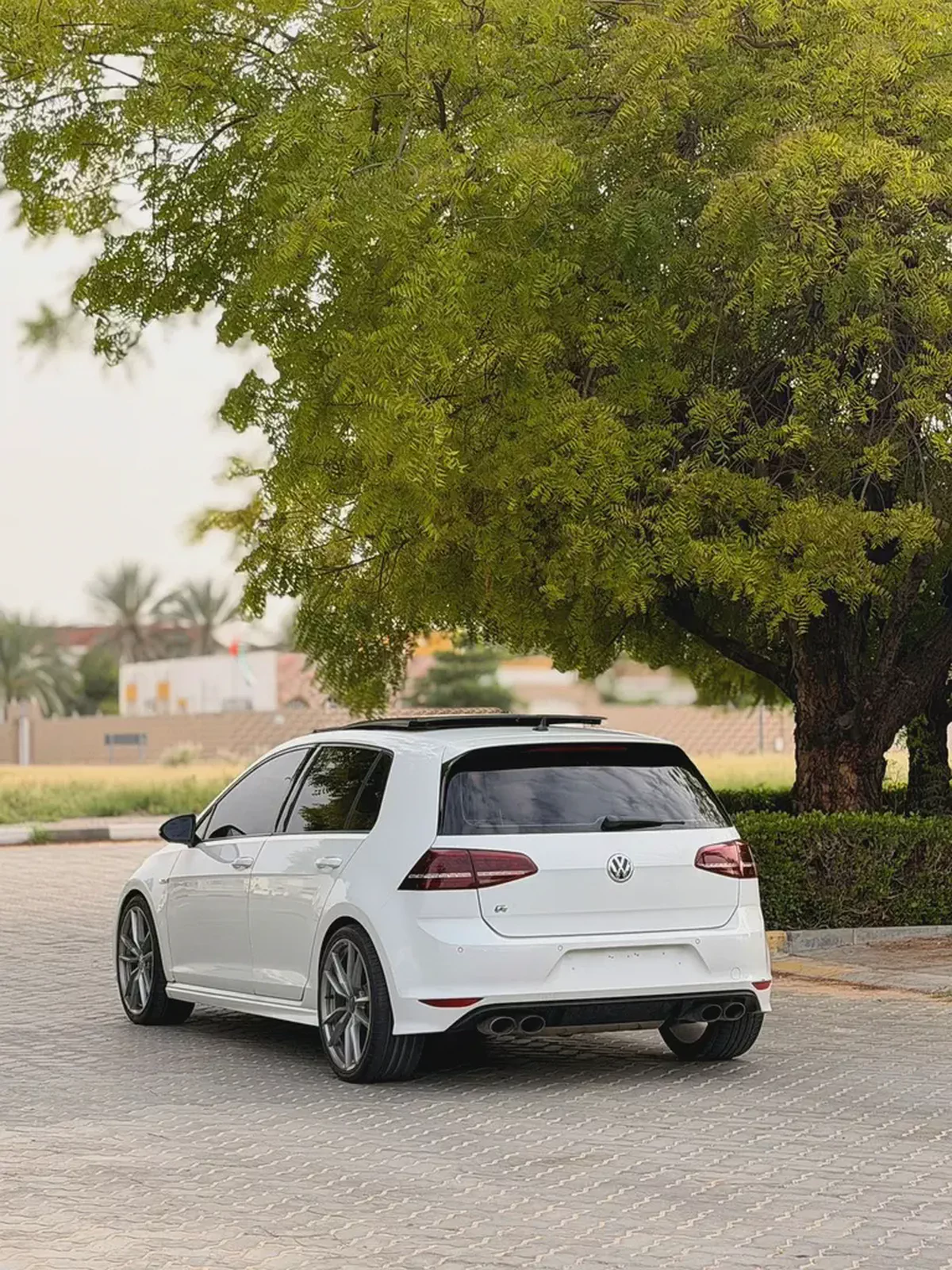 GCC Specs 2015 Volkswagen Golf R - Well Maintained-7-7