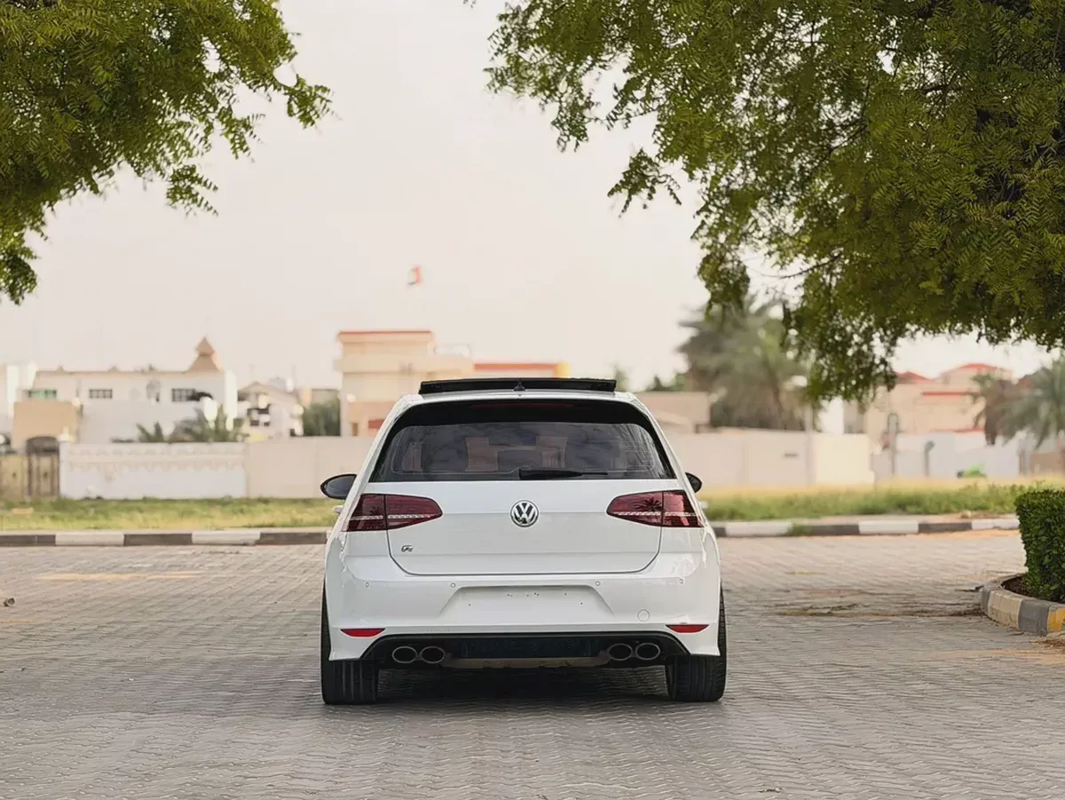 GCC Specs 2015 Volkswagen Golf R - Well Maintained-8-8