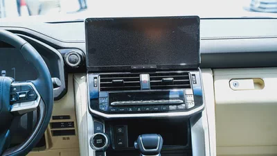 2025 Toyota Land Cruiser VXR 4.0L GCC Specs-16
