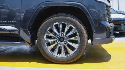 2025 Toyota Land Cruiser VXR 4.0L GCC Specs-6