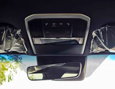 Toyota Land Cruiser VX /4.0L PETROL V6 /RADAR /BIG DVD/JBL SPEAKERS / REAR ENTERTAINMENT DVD /MID OPTION (CODE#VX4MA)-19