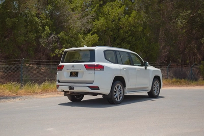 AED 3,572/month | Land cruiser GXR | GCC Specs | REF #T52251-3