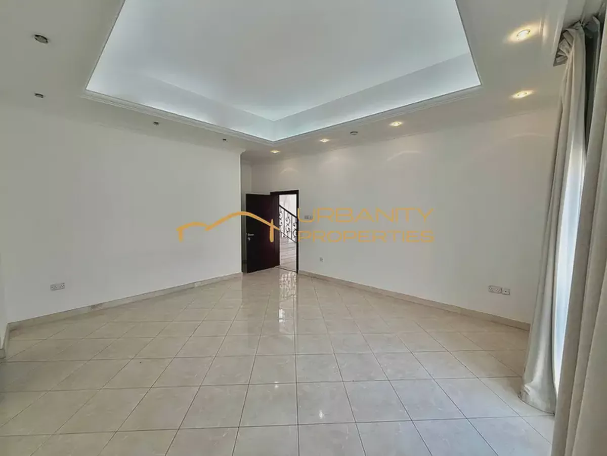 Spacious || 4 Bedroom Villa || private swimming pool || Huge Garden ||-5-5