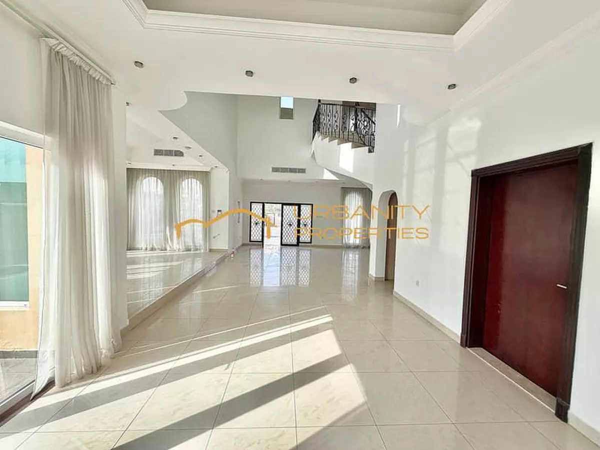 Spacious || 4 Bedroom Villa || private swimming pool || Huge Garden ||-7-7
