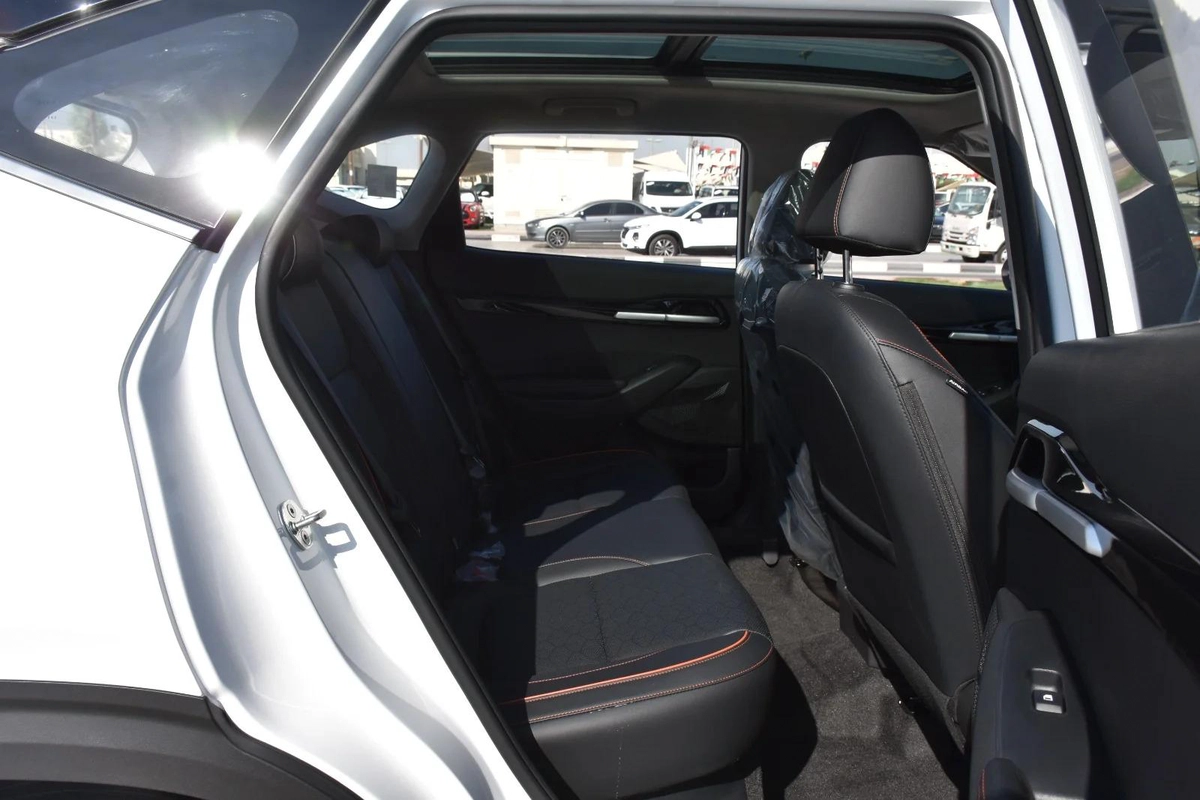 KIA SELTOS 2025 | WHITE-5-5