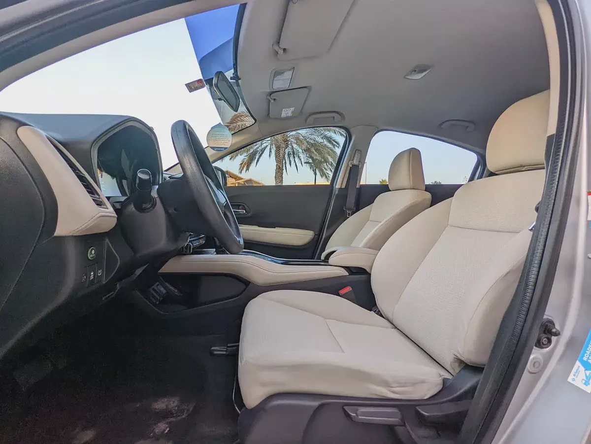 Honda HR-V 2019 EX | GCC Specs | Low KM| Agency Mint Premium Condition MID Sized Family SUV-6-6