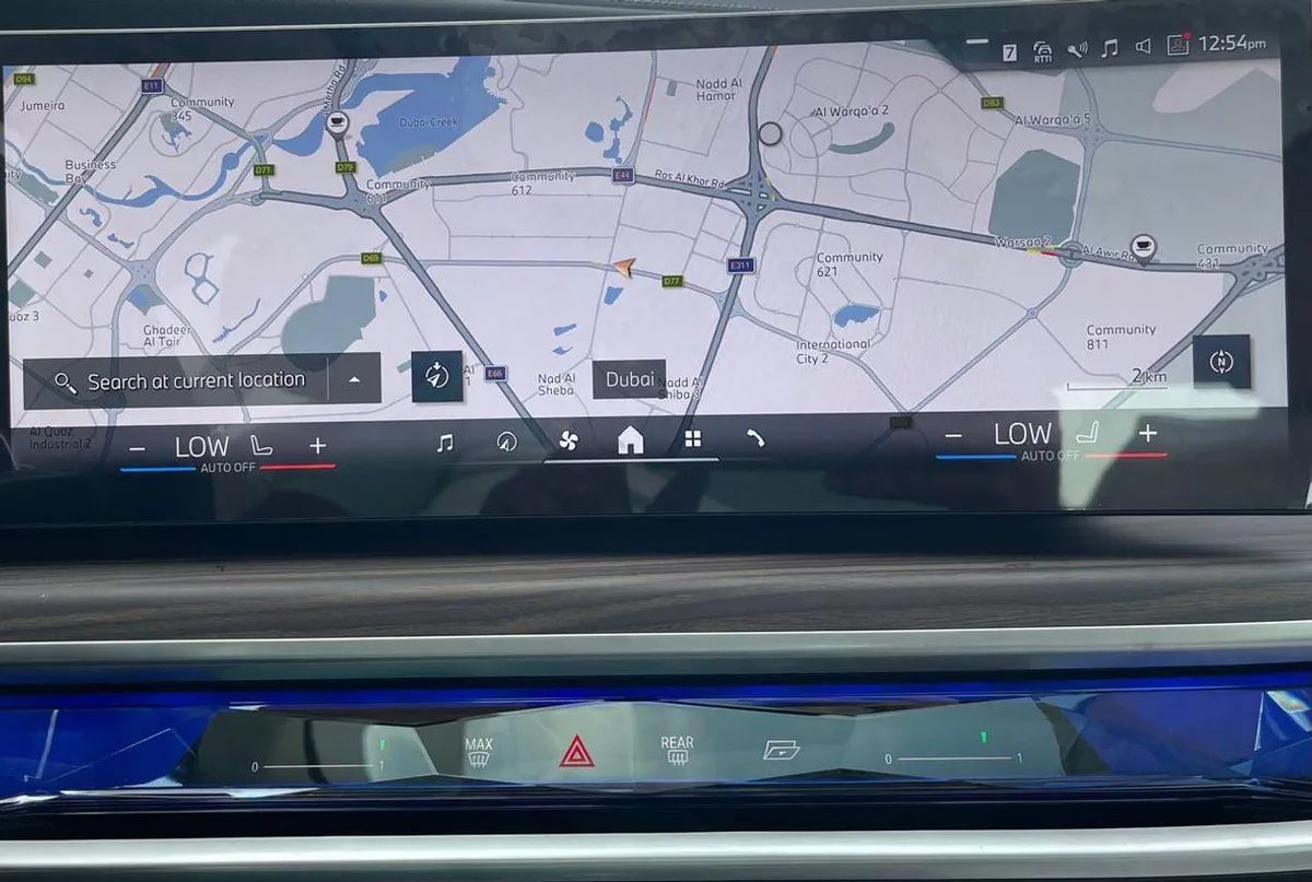 BMW 740i LUXURY PURE EXCELLENCE-9-0