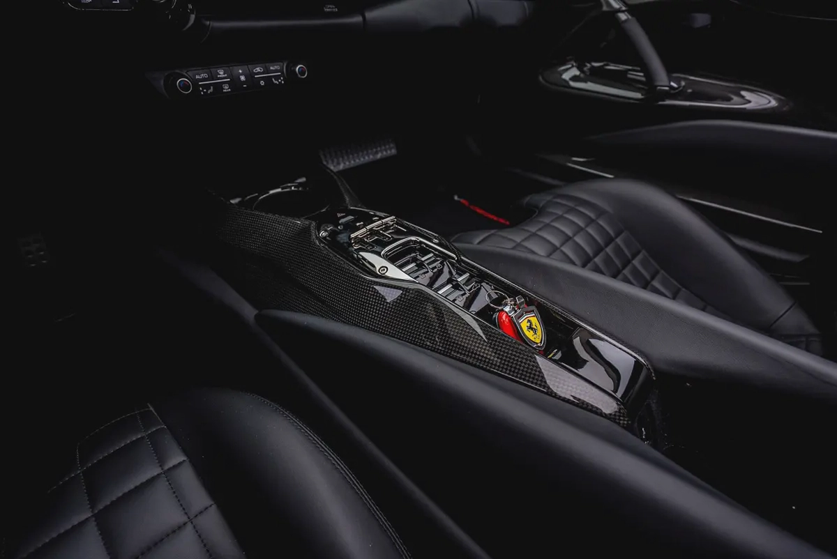 2024 FERRARI 812 COMPETIZIONE APERTA-9-9