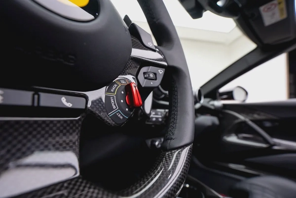 2024 FERRARI 812 COMPETIZIONE APERTA