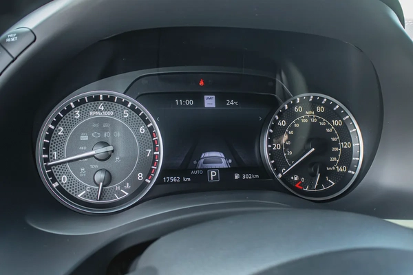 2024 - NISSAN ARMADA PLATINUM -  ONLY 17,000 KM - NO ACCIDENT
