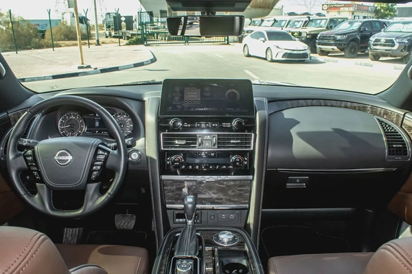 2024 - NISSAN ARMADA PLATINUM -  ONLY 17,000 KM - NO ACCIDENT