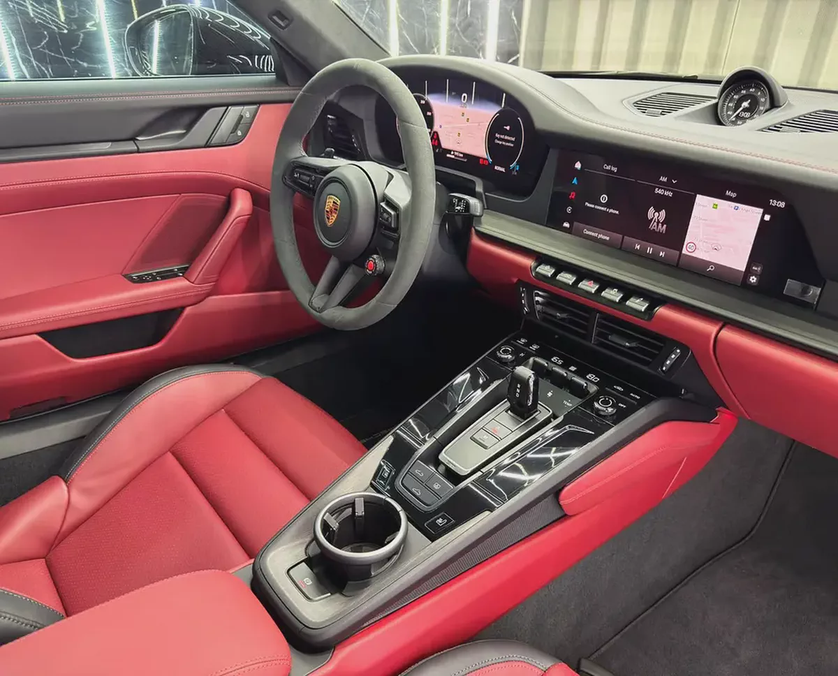Porsche 911 Carrera GTS | GCC  | Al Naboodah Warranty 05/2027 | AL Naboodah Full Service History-15-15