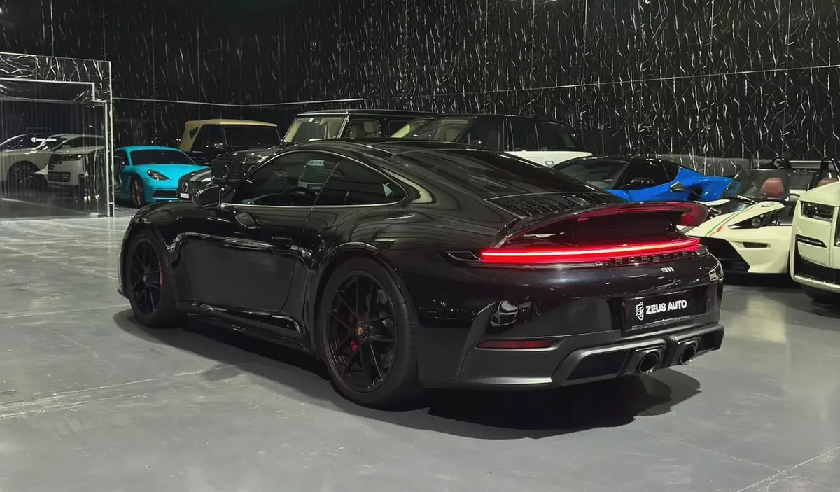 Porsche 911 Carrera GTS | GCC  | Al Naboodah Warranty 05/2027 | AL Naboodah Full Service History-4-4