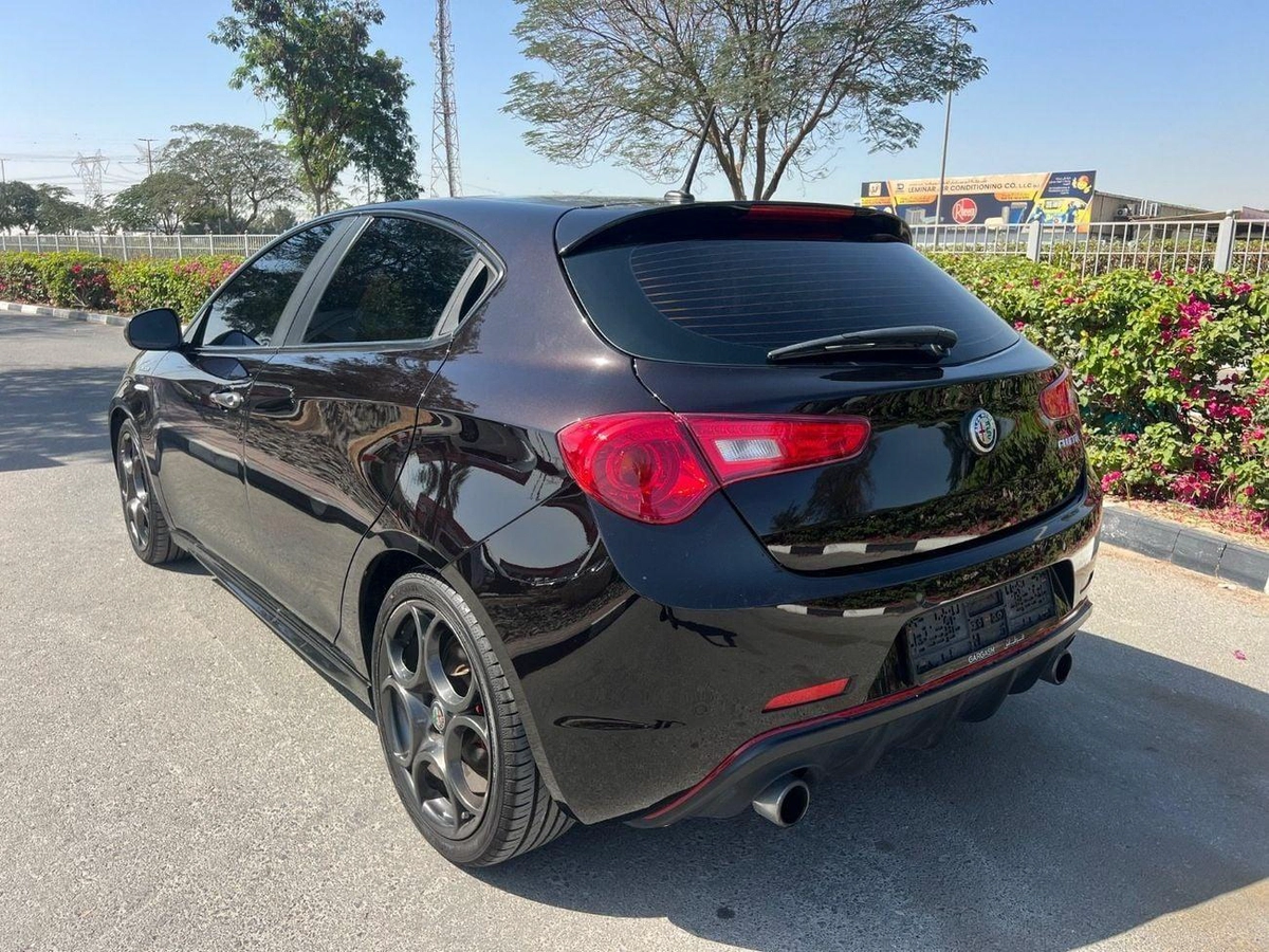 Alfa Romeo Giulietta Veloce-6-6