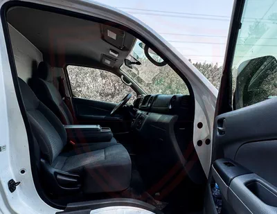 Nissan Urvan STD Nissan Urvan Van Chiller | 2.5 L | 2021 | GCC | Accident-Free | In Excellent Condition | 739 P.M-9