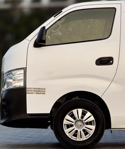 Nissan Urvan STD Nissan Urvan Van Chiller | 2.5 L | 2021 | GCC | Accident-Free | In Excellent Condition | 739 P.M-3