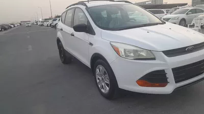 Well Maintained Ford Escape 2014 | GCC Specs-5