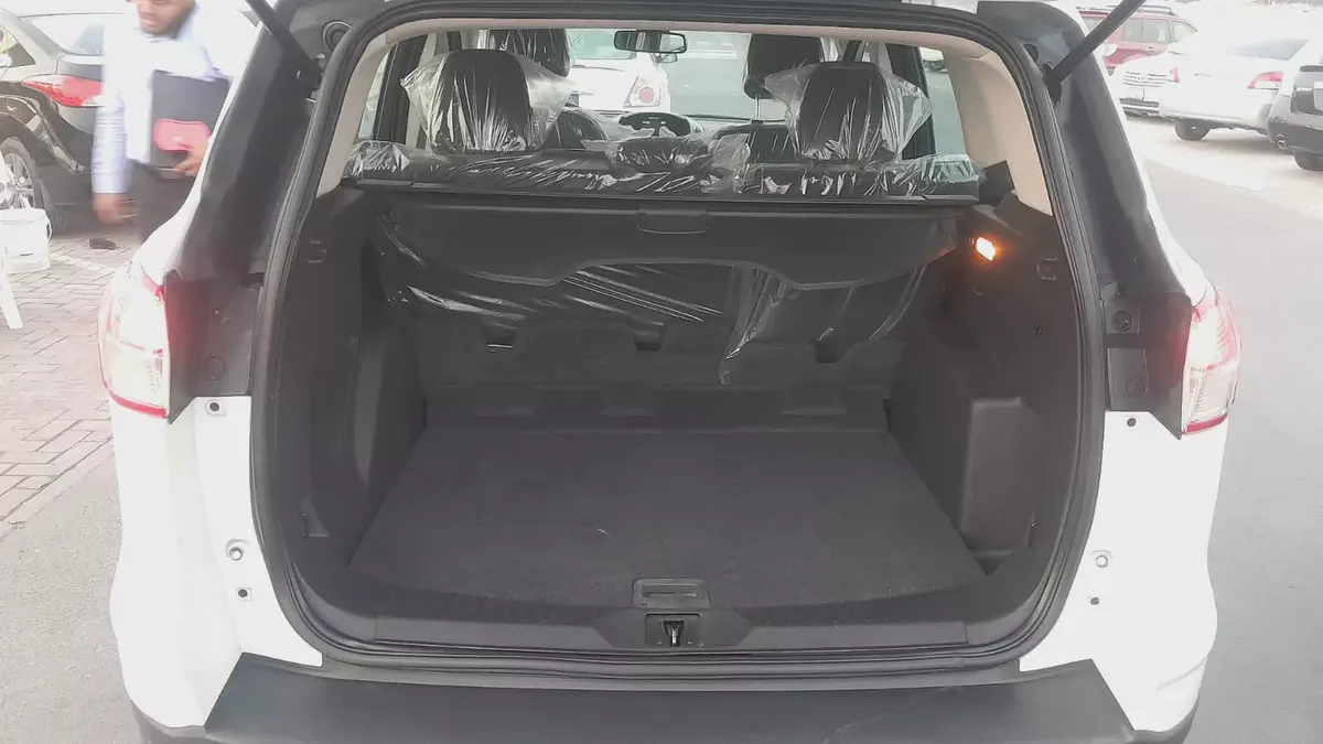 Well Maintained Ford Escape 2014 | GCC Specs-11-11