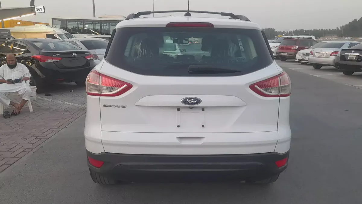 Well Maintained Ford Escape 2014 | GCC Specs-6-6