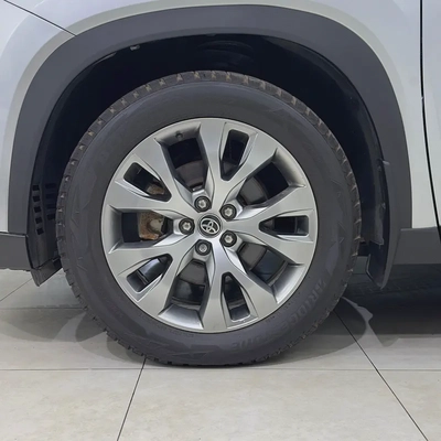 2024 Toyota Grand Highlander Limited 4WD - 7 Seater-16