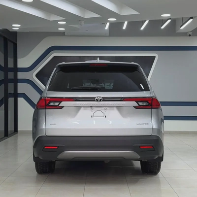 2024 Toyota Grand Highlander Limited 4WD - 7 Seater-4