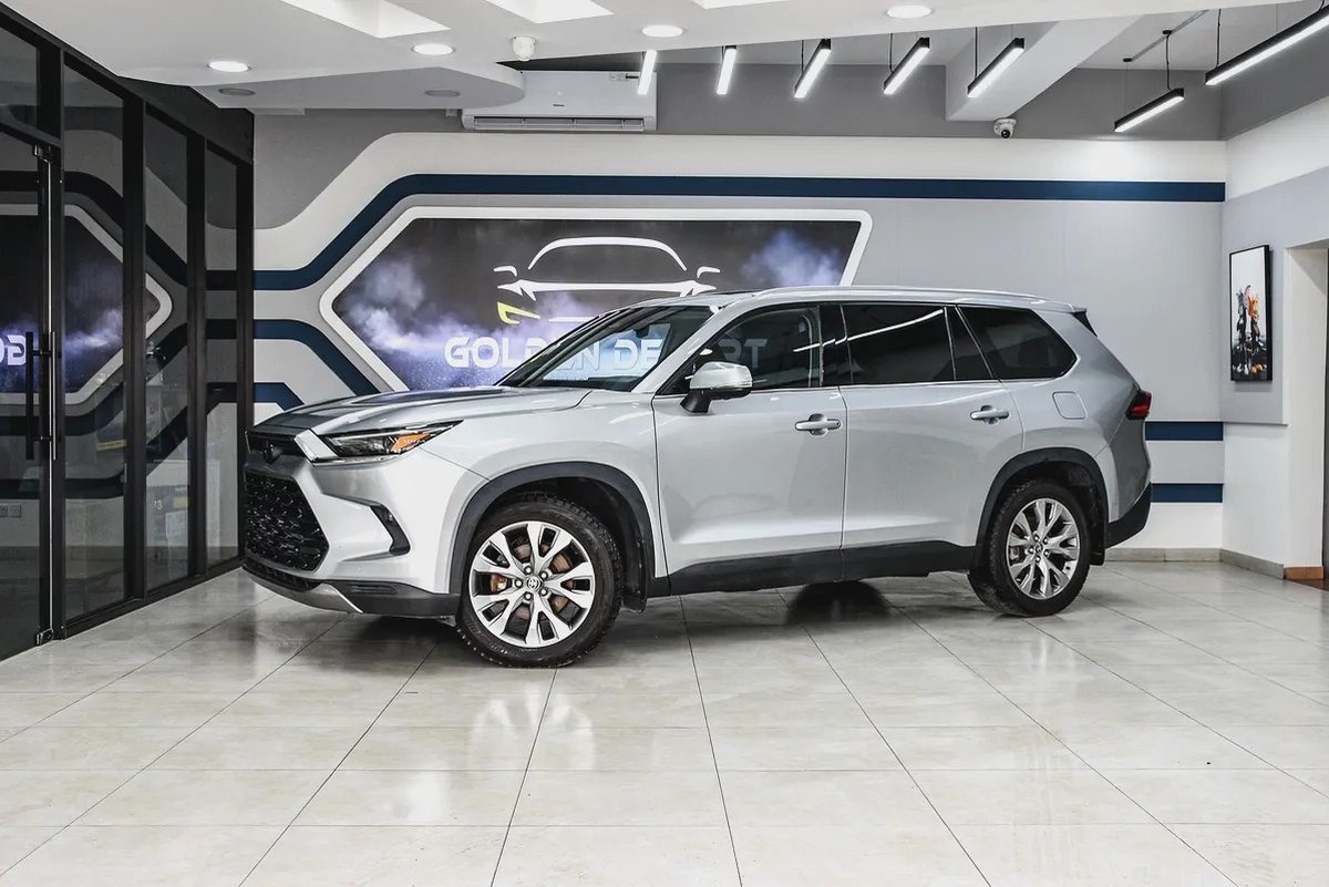 2024 Toyota Grand Highlander Limited 4WD - 7 Seater