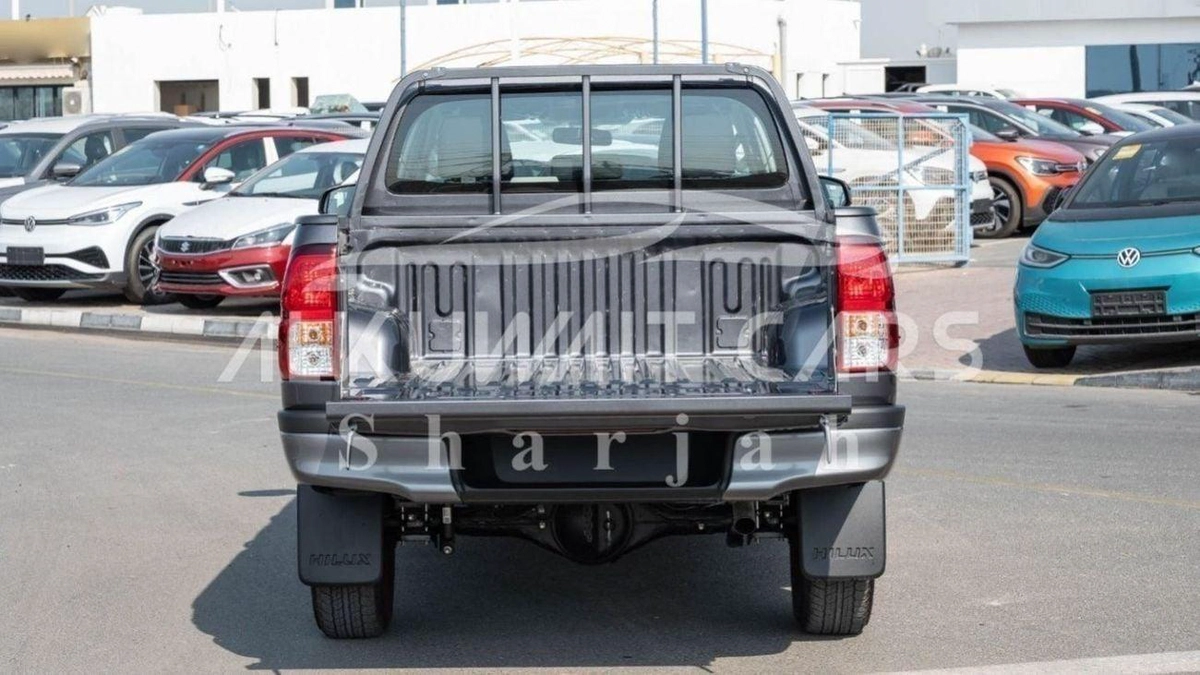 Toyota Hilux Toyota HILUX 2.4L Diesel MT MY2025-13-0