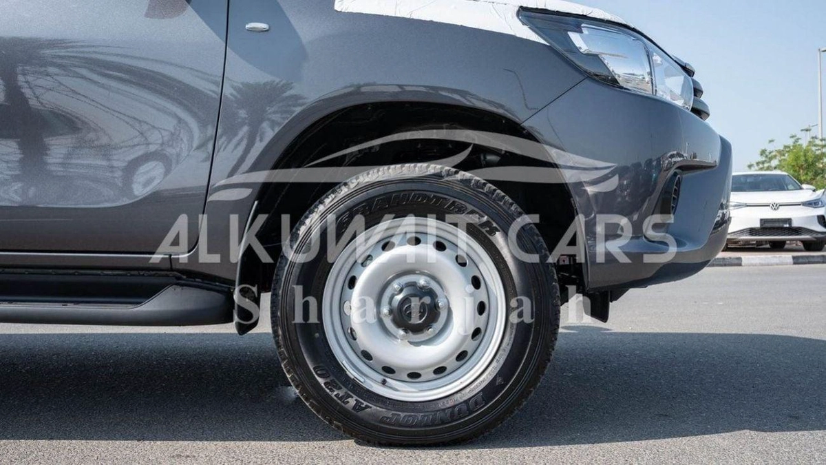 Toyota Hilux Toyota HILUX 2.4L Diesel MT MY2025-14-0