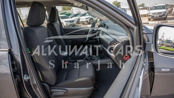 Toyota Hilux Toyota HILUX 2.4L Diesel MT MY2025