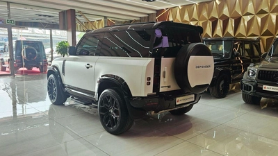 Land Rover Defender 90 X-DYNAMIC SE P400 Land Rover Defender 90 SE P400 X Dynamic URBAN-4