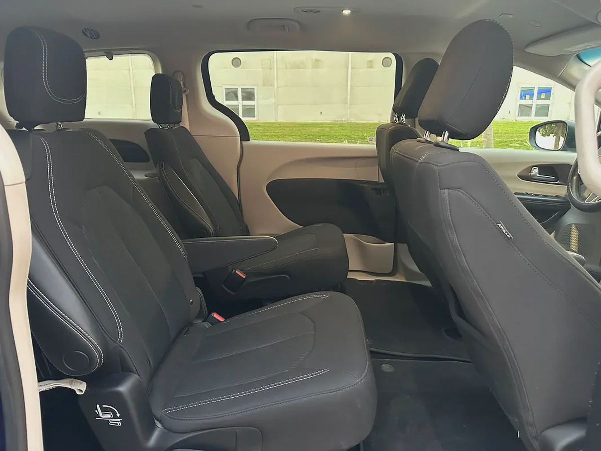 Chrysler voyages 2021-9-9